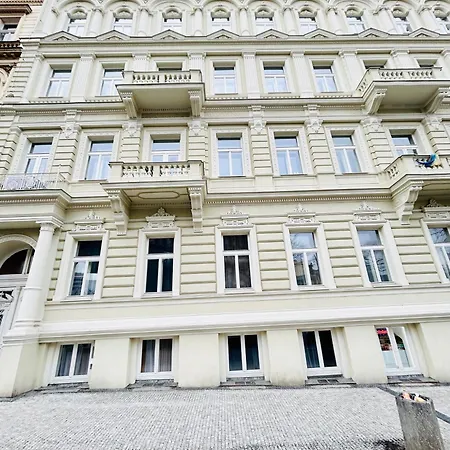 New Design & Style 50m From Wenceslas Square Prague