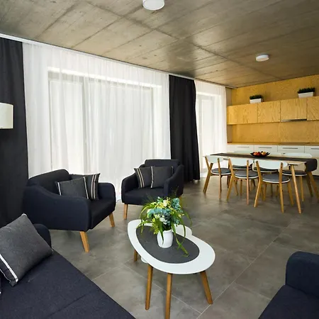 Aparthotel Trafick 4*