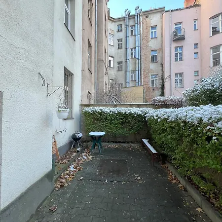 Cozy Garden In The Heart Of Prague