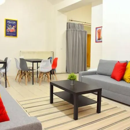 Party House - Ve Smeckach 18, Center!! Apartment Prague