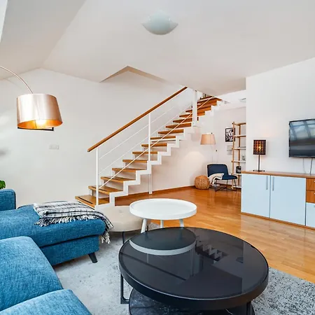 Lavish And Chic Duplex * Prague