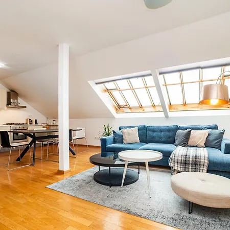 Lavish And Chic Duplex
