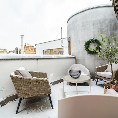 Lavish And Chic Duplex *