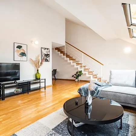 Lavish And Chic Duplex * Prague