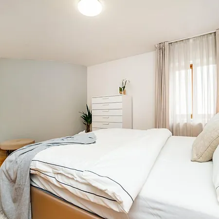 Lavish And Chic Duplex Prague