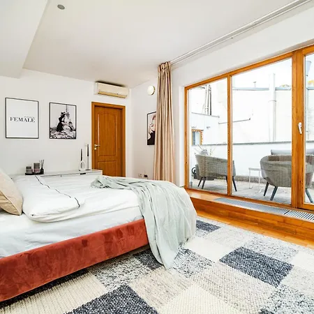 Lavish And Chic Duplex