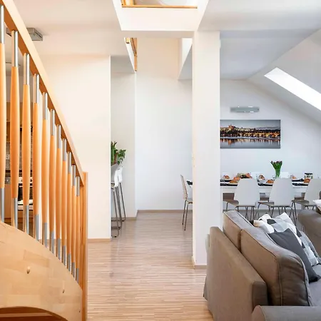 150m² 4br Duplex Near Metro & Center Apartment