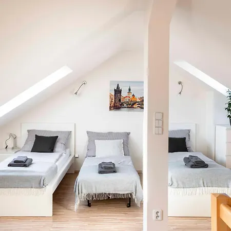 150m² 4br Duplex Near Metro & Center * Prague
