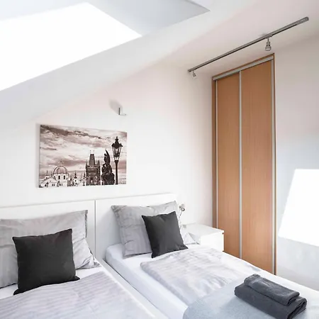 Apartment 150m² 4br Duplex Near Metro & Center *