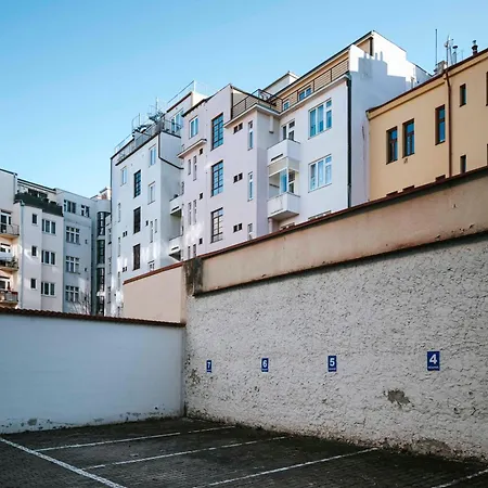 Apartment 150m² 4br Duplex Near Metro & Center