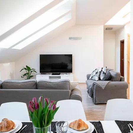Apartment 150m² 4br Duplex Near Metro & Center *