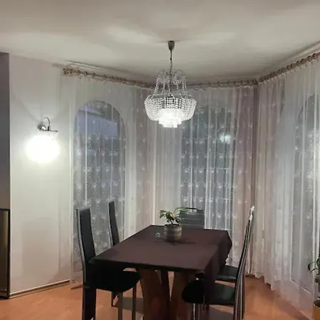 Homestay Soukroma Loznice S Terasou A Pracovnou Prague