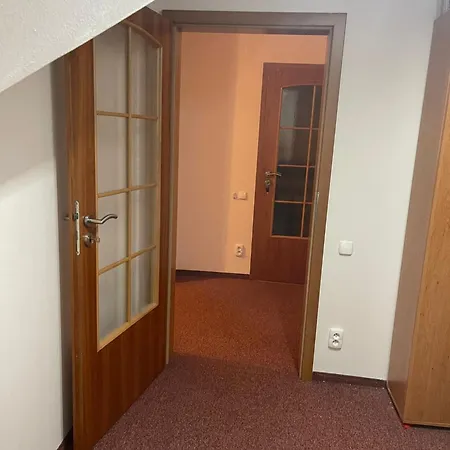 Homestay Soukroma Loznice S Terasou A Pracovnou *