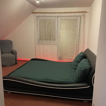 Soukroma Loznice S Terasou A Pracovnou Homestay *
