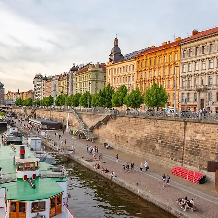 New Design & Style 50m From Wenceslas Square