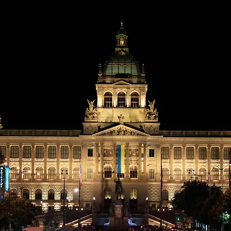 Cozy At Main Station * Prague