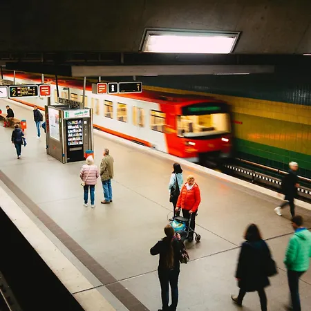 Cozy At Main Station