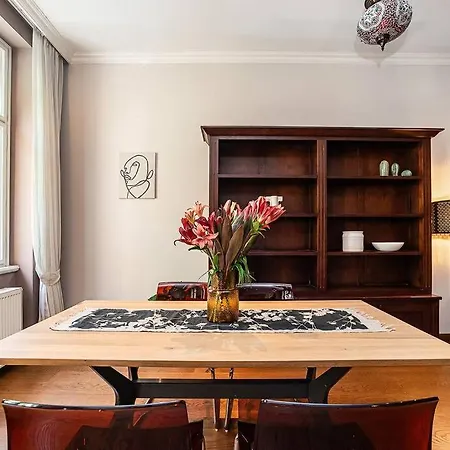 Apartment Oriental Touch River