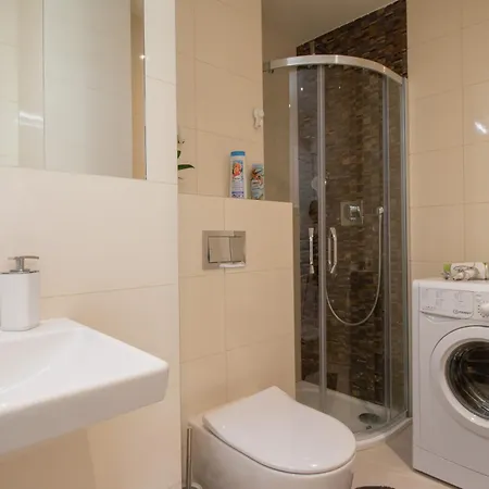 Apartment Stepanska Cr