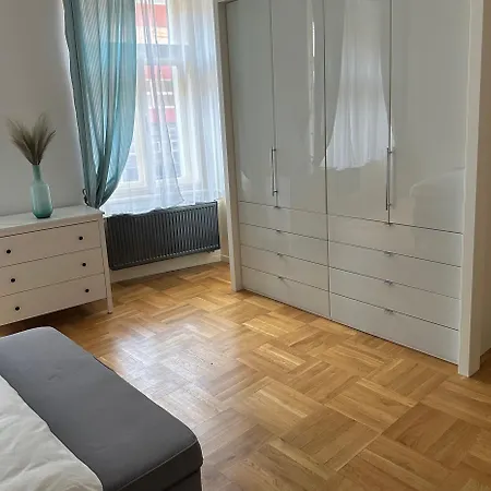 Ve Meste 2 Apartment *