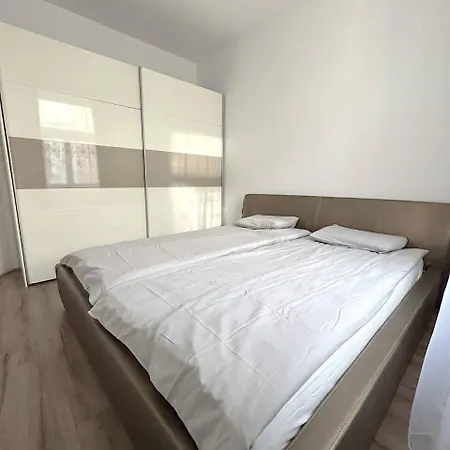 Apartment Bohemian Near The Center Prague