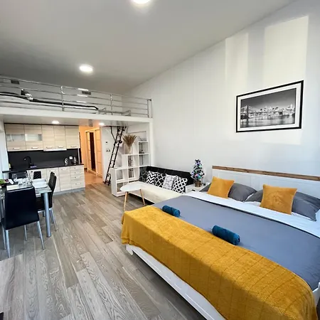 Vit - Free Parking - O2 Arena Apartment *