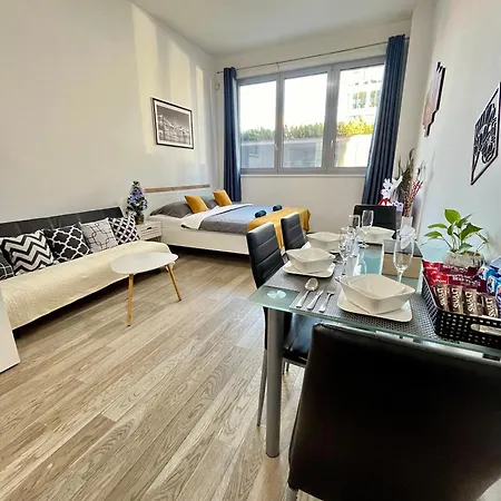 Apartment Vit - Free Parking - O2 Arena