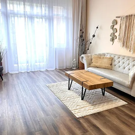 Apartment Eva's *