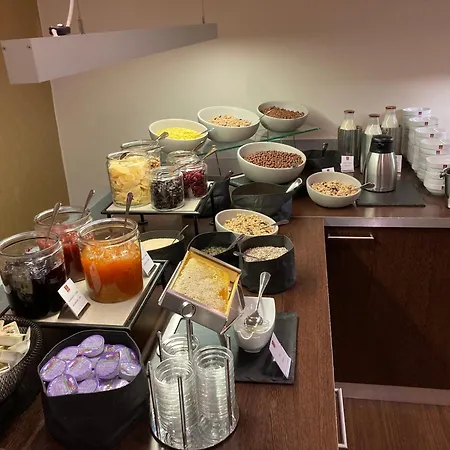 Hotel Clarion Old Town 4*