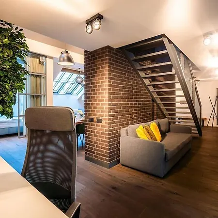 5br+2bath Old Town Loft Luxe Brickhouse, A/c * Prague