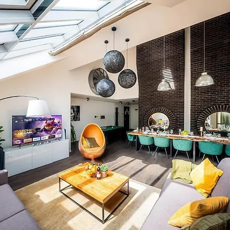 Apartment 5br+2bath Old Town Loft Luxe Brickhouse, A/c *
