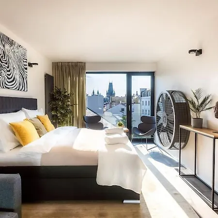 5br+2bath Old Town Loft Luxe Brickhouse, A/c