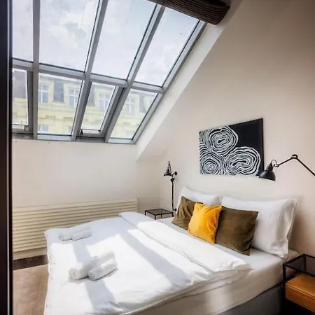 Apartment 5br+2bath Old Town Loft Luxe Brickhouse, A/c Prague