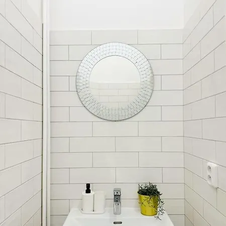 New! Mucha 3bdr Flat In Heart Of The Center Prague