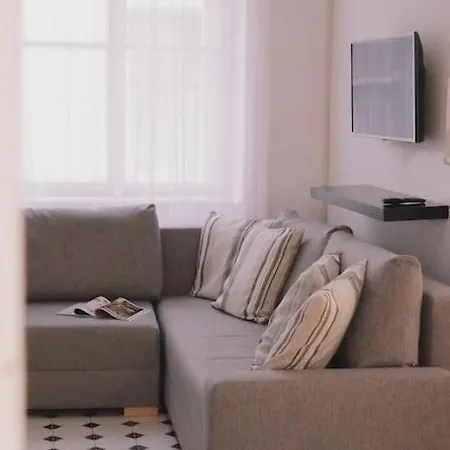 New! Mucha 3bdr Flat In Heart Of The Center Apartment