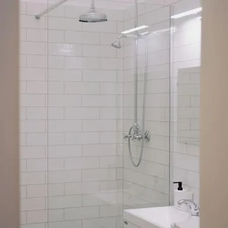 New! Mucha 3bdr Flat In Heart Of The Center Apartment *