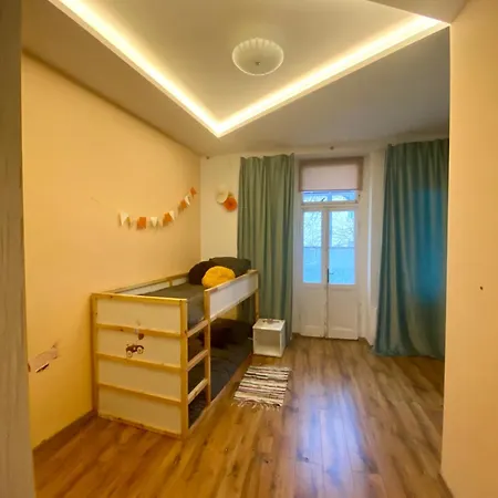 Zizkov Vol.2 Apartment Prague