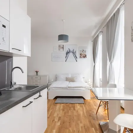 Stay2gether Beige Nest - Metro Florenc