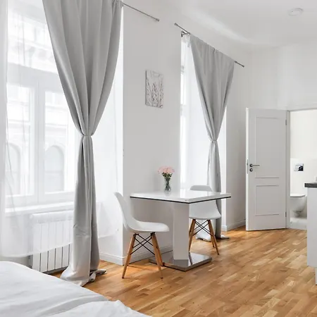 Apartment Stay2gether Beige Nest - Metro Florenc *