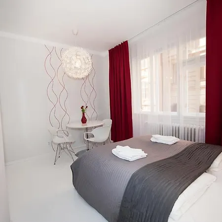 Honeymoon Ruterra Studio Prague