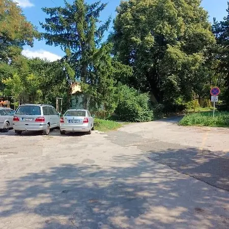 Lovely And Free Parking * Prague