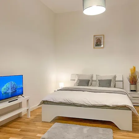 Cozy In 1 Next To Florenc Station *