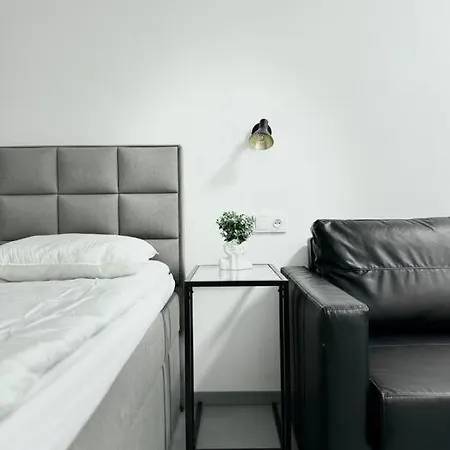 Apartment New Modern Large In New Town 3bdr Prague