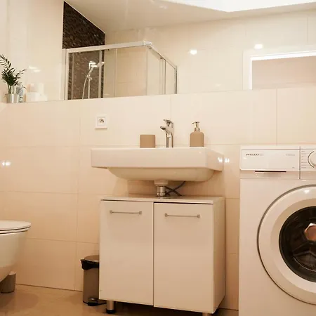 Centrally Located Gem In Prague