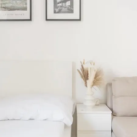 Cozy & New Peace Sq. Apartment *