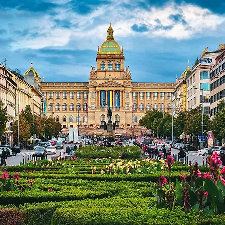 Apartment Cozy Wenceslas Square 700m Apartment, *