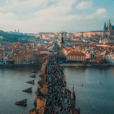 Cozy Wenceslas Square 700m Apartment, Prague
