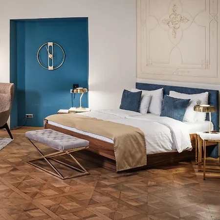 Golden Angel By Adrez Aparthotel