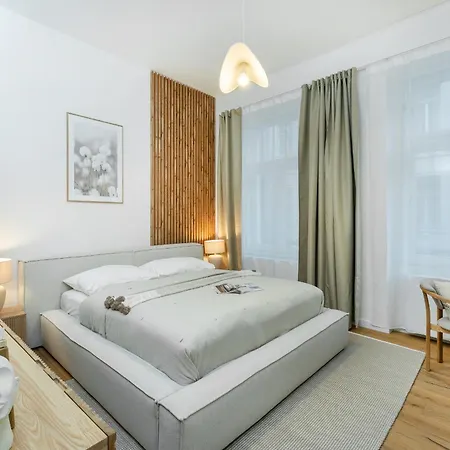 Apartment Cozy Wenceslas Square 700m Apartment, Prague