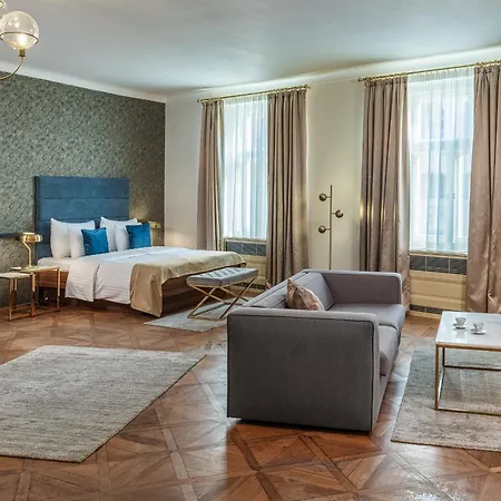 Golden Angel By Adrez 4* Prague